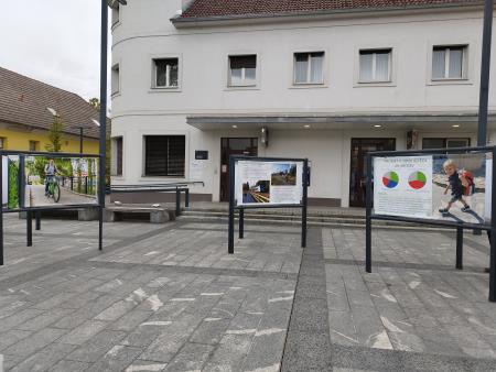 Plakatna razstava na Trgu svobode
